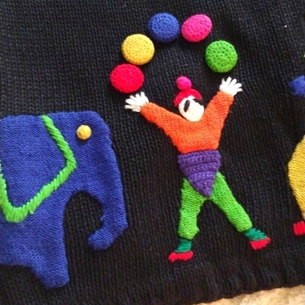 Ladies Sweater by MICHAEL SIMON NEW YORK - Picture 13 of 17